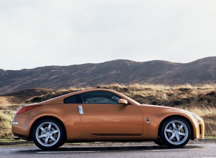  Nissan 350Z 2002 года  (фото 10 из 19)